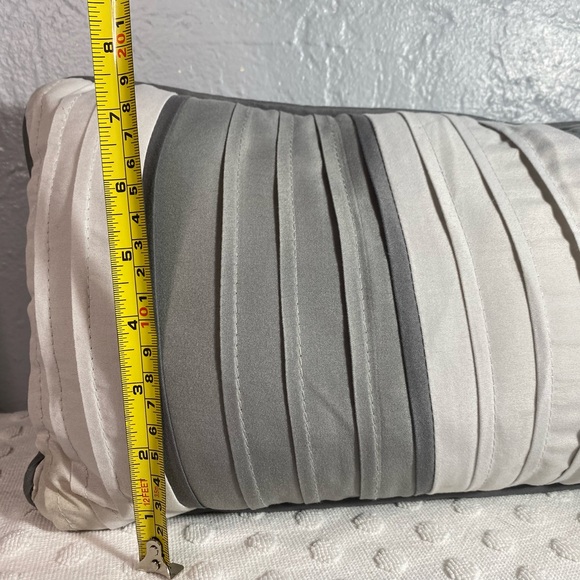 Home Essence Grey Damask 3 piece pillow set - Picture 14 of 14